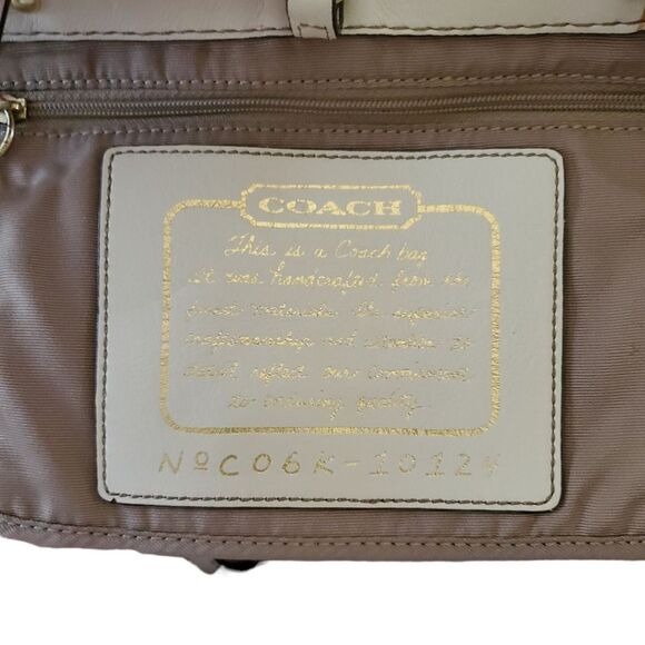 Authentic Vintage Coach logo purse - Picture 5 of 7